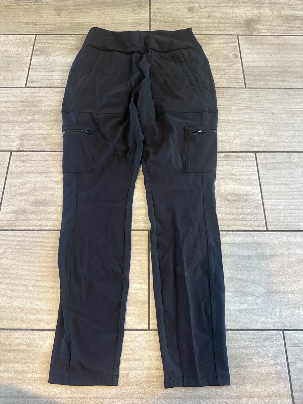 Athleta Headlands Hybrid Cargo Pants Womens Sz 8 Black